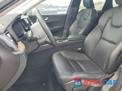 Zdjęcie 7 z 13 samochodu: 2022 VOLVO XC60 B5 MOMENTUM VIN:YV4L12DK9N1964127 - miniatura