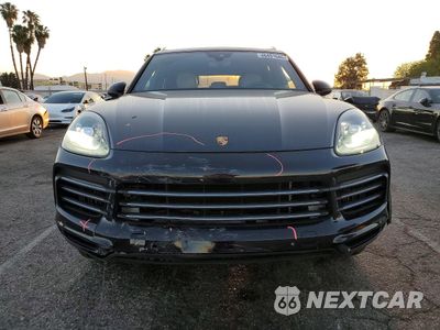 Piąte zdjęcie samochodu w środku: 2019 PORSCHE CAYENNE VIN:WP1AA2AY7KDA19236 - miniatura