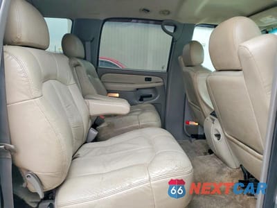 Zdjęcie 11 z 13 samochodu: 2002 CHEVROLET SUBURBAN K1500 VIN:3GNFK16Z22G268568 - miniatura