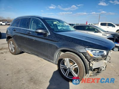 Czwarte zdjęcie samochodu z boku: 2020 MERCEDES-BENZ GLC 300 VIN:WDC0G8DB2LF699505 - miniatura