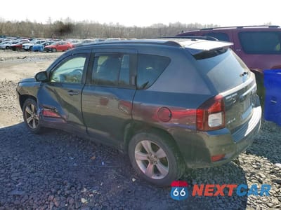Drugie zdjęcie samochodu z przodu: 2016 JEEP COMPASS LATITUDE VIN:1C4NJDEB5GD810389 - miniatura