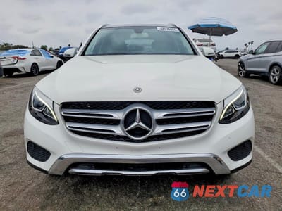 Piąte zdjęcie samochodu w środku: 2019 MERCEDES-BENZ GLC 300 4MATIC VIN:WDC0G4KB2K1005306 - miniatura