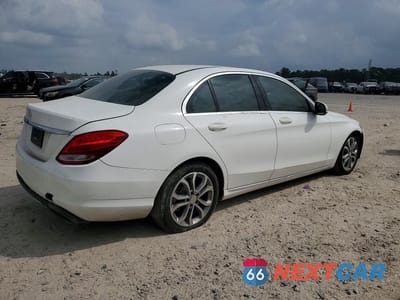Trzecie zdjęcie samochodu z tyłu: 2015 MERCEDES-BENZ C 300 VIN:55SWF4JB3FU063957 - miniatura