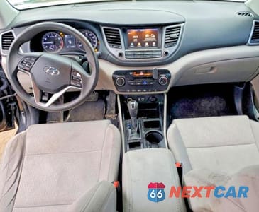 Zdjęcie 8 z 13 samochodu: 2018 HYUNDAI TUCSON SEL VIN:KM8J33A41JU808295 - miniatura