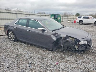 Czwarte zdjęcie samochodu z boku: 2019 CHRYSLER 300 LIMITED VIN:2C3CCAEG7KH631220 - miniatura