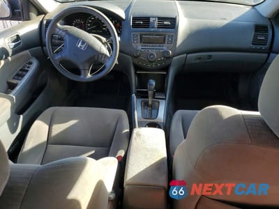 Zdjęcie 8 z 12 samochodu: 2007 HONDA ACCORD EX VIN:1HGCM56777A038799 - miniatura