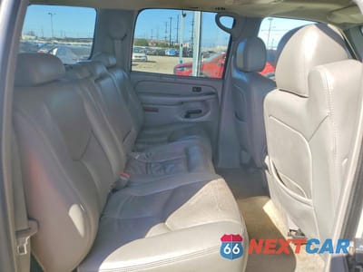 Zdjęcie 11 z 13 samochodu: 2004 CHEVROLET SUBURBAN C1500 VIN:3GNEC16Z04G330223 - miniatura