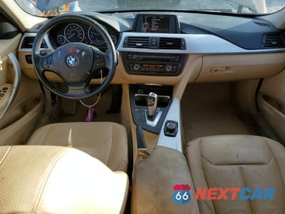 Zdjęcie 8 z 12 samochodu: 2013 BMW 328 I SULEV VIN:WBA3C1G5XDNR44681 - miniatura