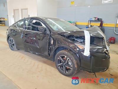 Czwarte zdjęcie samochodu z boku: 2025 NISSAN SENTRA SV VIN:3N1AB8CV2SY311056 - miniatura