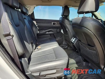 Zdjęcie 11 z 13 samochodu: 2025 KIA SORENTO S VIN:5XYRLDJCXSG342454 - miniatura