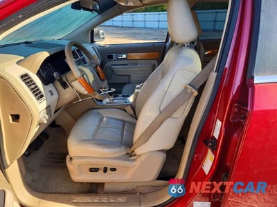 Zdjęcie 7 z 13 samochodu: 2007 LINCOLN MKX VIN:2LMDU68C17BJ18302 - miniatura