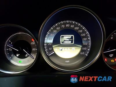 Zdjęcie 9 z 12 samochodu: 2012 MERCEDES-BENZ C 300 4MATIC VIN:WDDGF8BB9CA612566 - miniatura