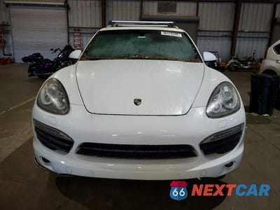 Piąte zdjęcie samochodu w środku: 2012 PORSCHE CAYENNE S VIN:WP1AB2A26CLA48341 - miniatura