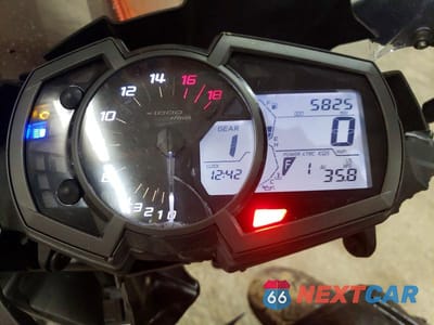 Zdjęcie 7 z 9 samochodu: 2023 KAWASAKI ZX636 K VIN:JKBZXJH13PA017620 - miniatura