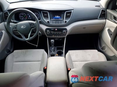 Zdjęcie 8 z 13 samochodu: 2017 HYUNDAI TUCSON SE VIN:KM8J33A40HU398566 - miniatura