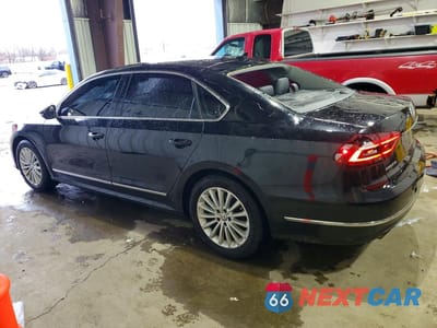 Drugie zdjęcie samochodu z przodu: 2017 VOLKSWAGEN PASSAT SE VIN:1VWBT7A34HC050893 - miniatura