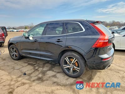 Drugie zdjęcie samochodu z przodu: 2018 VOLVO XC60 T6 R-DESIGN VIN:LYVA22RM1JB079067 - miniatura