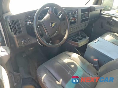 Zdjęcie 8 z 14 samochodu: 2013 CHEV EXPRESS G2500 VIN:1GCWGFCB7D1902215 - miniatura