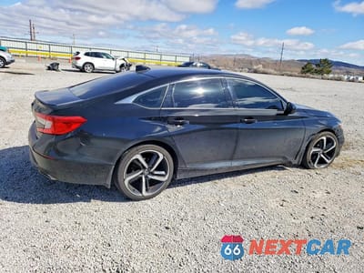 Trzecie zdjęcie samochodu z tyłu: 2018 HONDA ACCORD SPORT VIN:1HGCV1F31JA188014 - miniatura