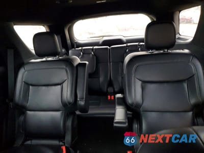 Zdjęcie 10 z 13 samochodu: 2020 FORD EXPLORER XLT VIN:1FMSK8DH0LGC26788 - miniatura