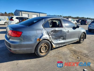 Trzecie zdjęcie samochodu z tyłu: 2011 VOLKSWAGEN JETTA BASE VIN:3VW2K7AJ9BM022367 - miniatura