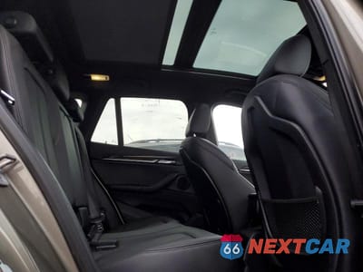 Zdjęcie 11 z 13 samochodu: 2018 BMW X1 XDRIVE28I VIN:WBXHT3C31J5K23222 - miniatura