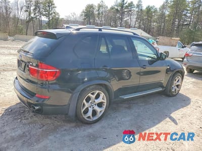Trzecie zdjęcie samochodu z tyłu: 2013 BMW X5 XDRIVE35I VIN:5UXZV4C59D0G50444 - miniatura