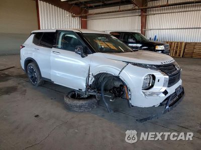 Czwarte zdjęcie samochodu z boku: 2023 MITSUBISHI OUTLANDER SE VIN:JA4J4UA84PZ031160 - miniatura