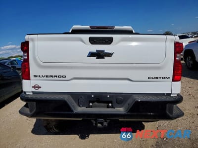 Zdjęcie 6 z 11 samochodu: 2026 CHEVROLET SILVERADO K1500 TRAIL BOSS CUSTOM VIN:3GCPKCEK2TG106955 - miniatura