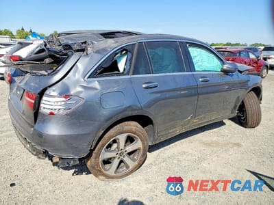 Trzecie zdjęcie samochodu z tyłu: 2019 MERCEDES-BENZ GLC 300 4MATIC VIN:WDC0G4KB2KV133120 - miniatura