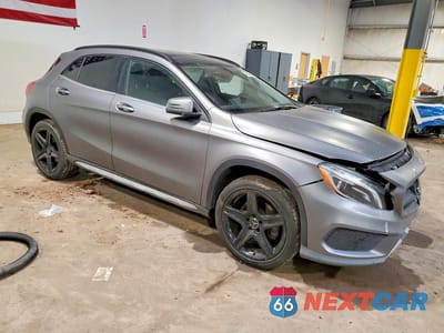 Czwarte zdjęcie samochodu z boku: 2015 MERCEDES-BENZ GLA 250 4MATIC VIN:WDCTG4GB2FJ059622 - miniatura