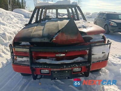 Piąte zdjęcie samochodu w środku: 2000 CHEV TAHOE LT 4WD VIN:1GNEK13R8YR185218 - miniatura