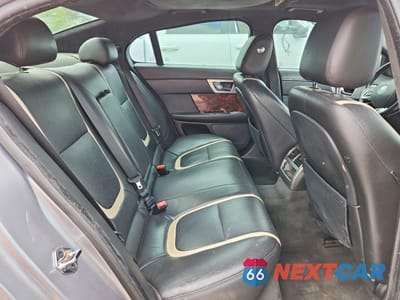 Zdjęcie 10 z 13 samochodu: 2012 JAGUAR XF PORTFOLIO VIN:SAJWA0HB8CLS37854 - miniatura