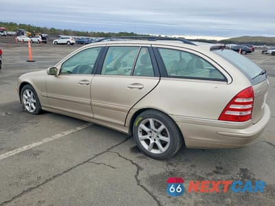 Drugie zdjęcie samochodu z przodu: 2005 MERCEDES-BENZ C 240 SPORTWAGON 4MATIC VIN:WDBRH81J35F631947 - miniatura