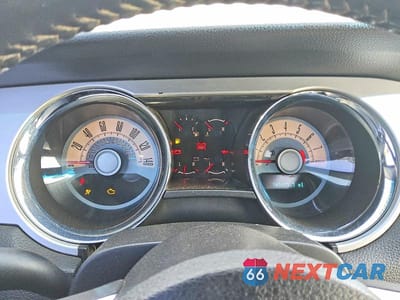 Zdjęcie 9 z 11 samochodu: 2010 FORD MUSTANG GT VIN:1ZVBP8CH2A5158930 - miniatura