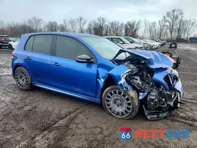 Czwarte zdjęcie samochodu z boku: 2013 VOLKSWAGEN GOLF R VIN:WVWPF7AJ1DW056058 - miniatura