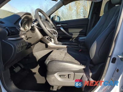 Zdjęcie 7 z 13 samochodu: 2025 MITSUBISHI ECLIPSE CROSS SE VIN:JA4ATWAA0SZ003981 - miniatura