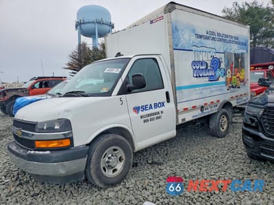 2021 CHEVROLET EXPRESS G3500 BOX TRUCK 1GB0GRFP3M1193625 - główne zdjęcie licytacji z USA - miniatura