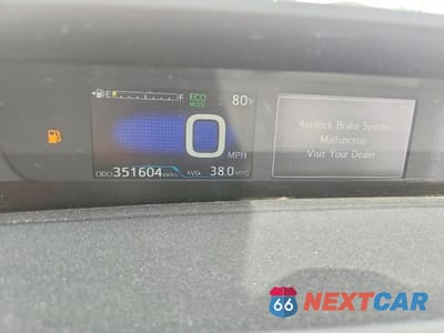 Zdjęcie 9 z 12 samochodu: 2018 TOYOTA PRIUS TWO VIN:JTDKBRFU5J3076329 - miniatura