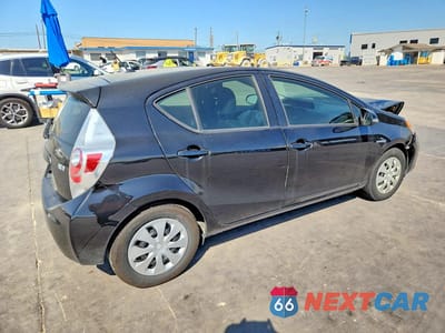 Trzecie zdjęcie samochodu z tyłu: 2014 TOYOTA PRIUS C TWO VIN:JTDKDTB30E1565002 - miniatura