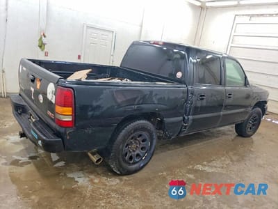 Trzecie zdjęcie samochodu z tyłu: 2005 GMC SIERRA K1500 DENALI VIN:2GTEK63N351112989 - miniatura