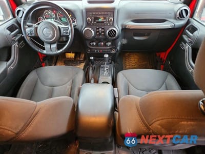 Zdjęcie 8 z 14 samochodu: 2016 JEEP WRANGLER UNLIMITED SPORT VIN:1C4BJWDG9GL152268 - miniatura