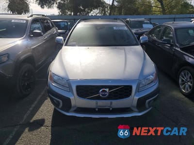 Piąte zdjęcie samochodu w środku: 2016 VOLVO XC70 T5 PREMIER VIN:YV440MBK4G1247532 - miniatura