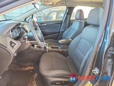Zdjęcie 7 z 12 samochodu: 2018 CHEVROLET CRUZE LT VIN:1G1BE5SM1J7108409 - miniatura