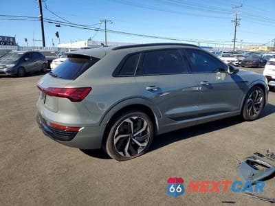 Trzecie zdjęcie samochodu z tyłu: 2024 AUDI Q8 E-TRON PREMIUM PLUS VIN:WA15AAGE3RB010978 - miniatura