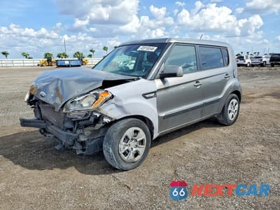 2013 KIA SOUL BASE KNDJT2A53D7609338 - główne zdjęcie licytacji z USA - miniatura