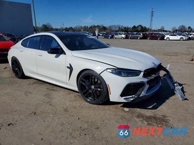 Czwarte zdjęcie samochodu z boku: 2023 BMW M8 VIN:WBSGV0C08PCK30043 - miniatura