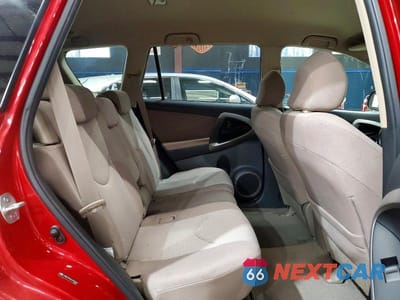 Zdjęcie 11 z 12 samochodu: 2006 TOYOTA RAV4 VIN:JTMBD33VX66004343 - miniatura