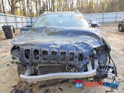 Piąte zdjęcie samochodu w środku: 2019 JEEP CHEROKEE LATITUDE VIN:1C4PJLCB0KD134481 - miniatura