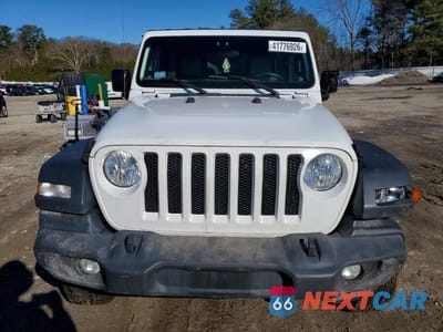 Piąte zdjęcie samochodu w środku: 2018 JEEP WRANGLER UNLIMITED SPORT VIN:1C4HJXDGXJW150731 - miniatura